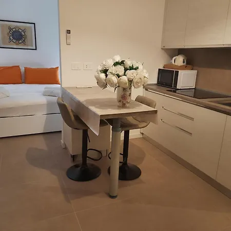 Gaia's Self Check In 아파트 베르가모